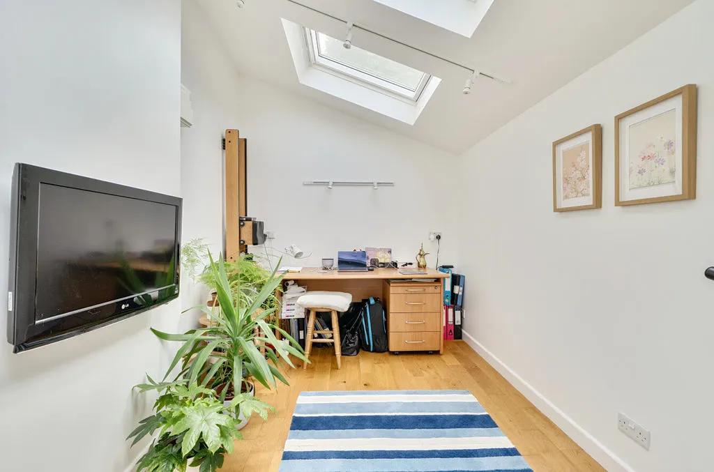 Grovelands Road, Purley CR8 4LB, photo 17