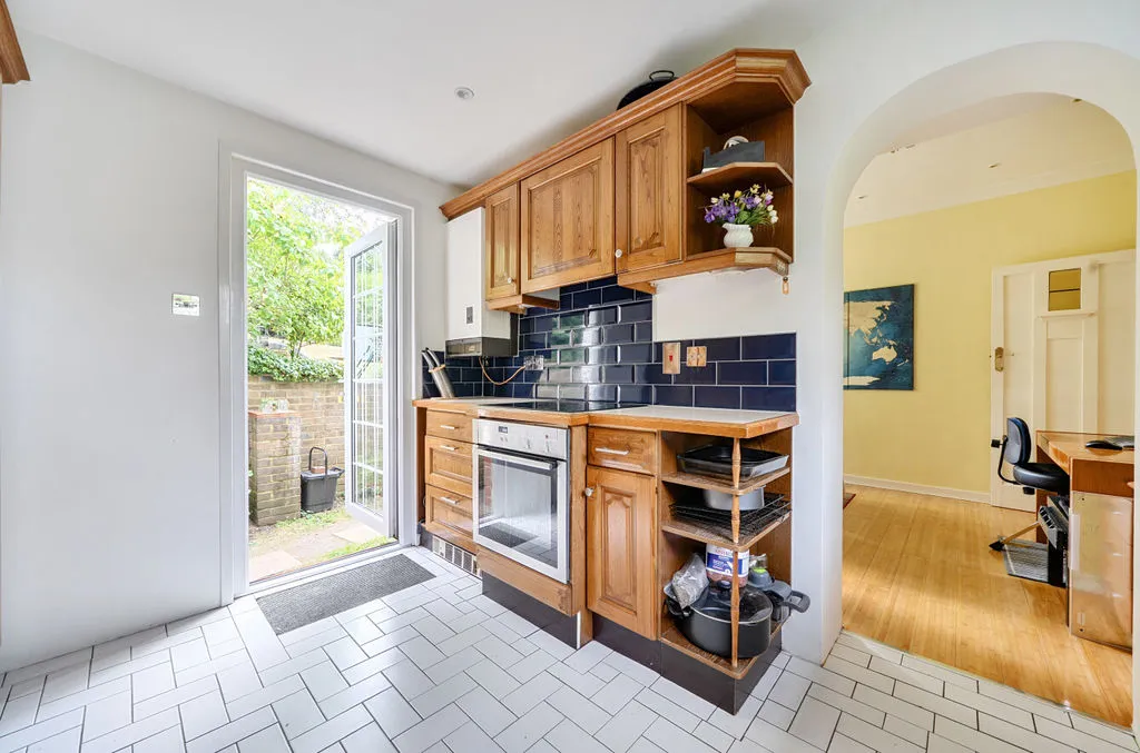 Grovelands Road, Purley CR8 4LB, photo 15
