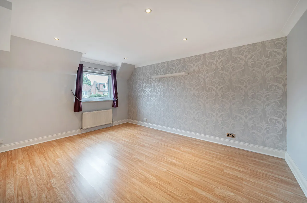 The Green, Frimley Green, Camberley, Surrey, GU16 6HF, photo 6
