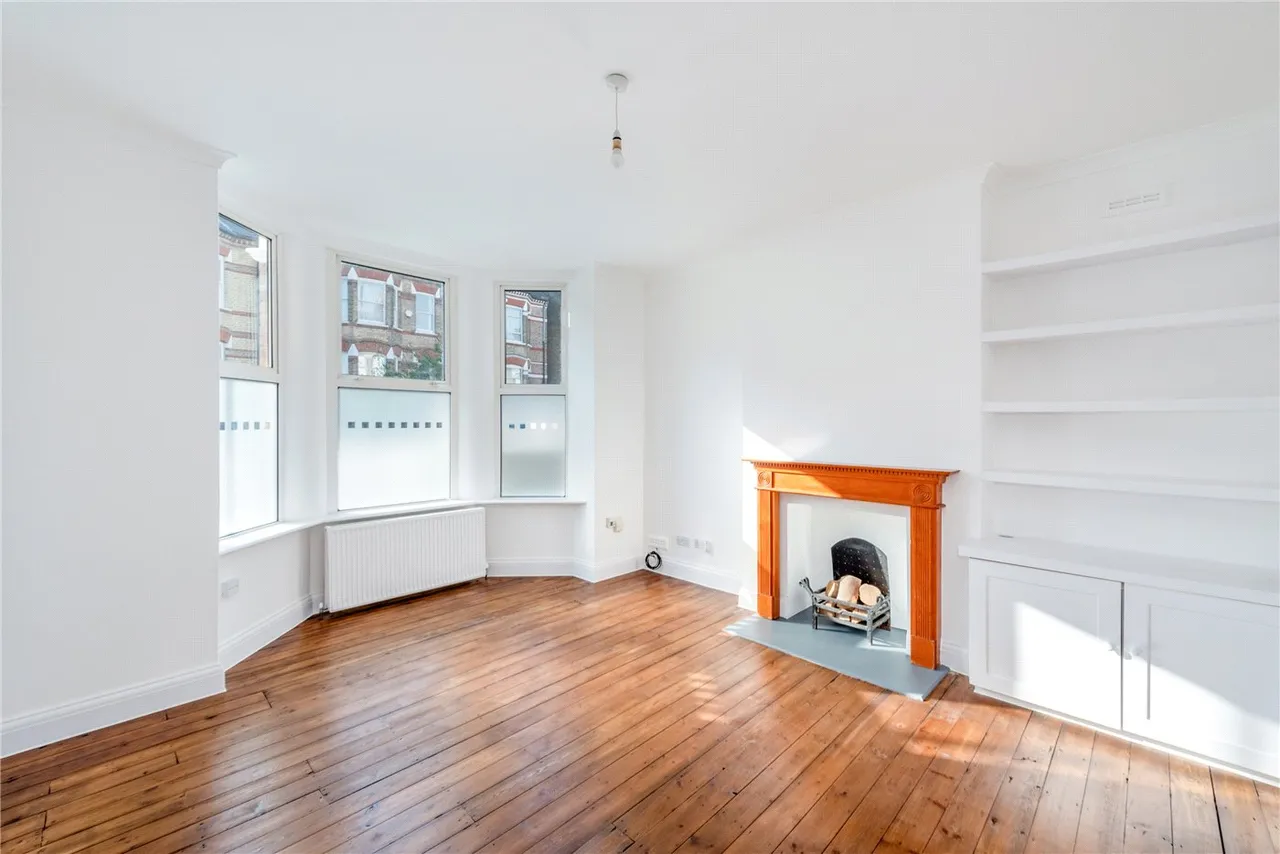 3 bed flat to rent — Hainthorpe Road, West Norwood, London, SE27