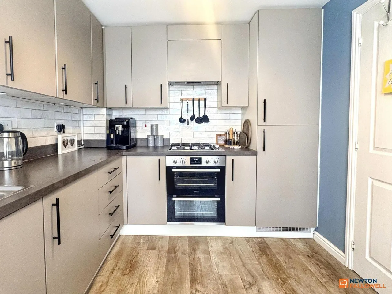 Blackham Road, Hugglescote, LE67, photo 3