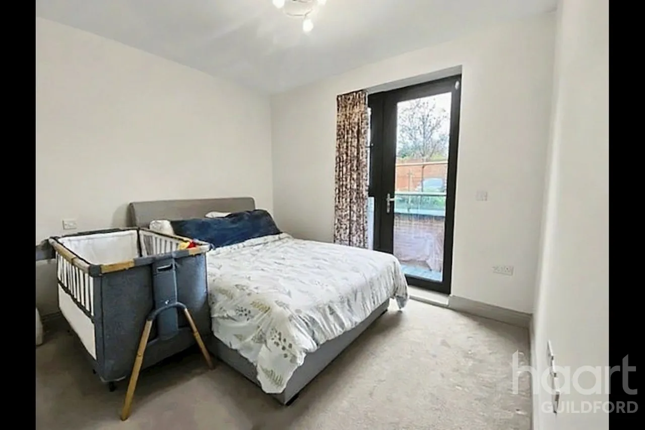 Denzil Road, Guildford, GU2, photo 7