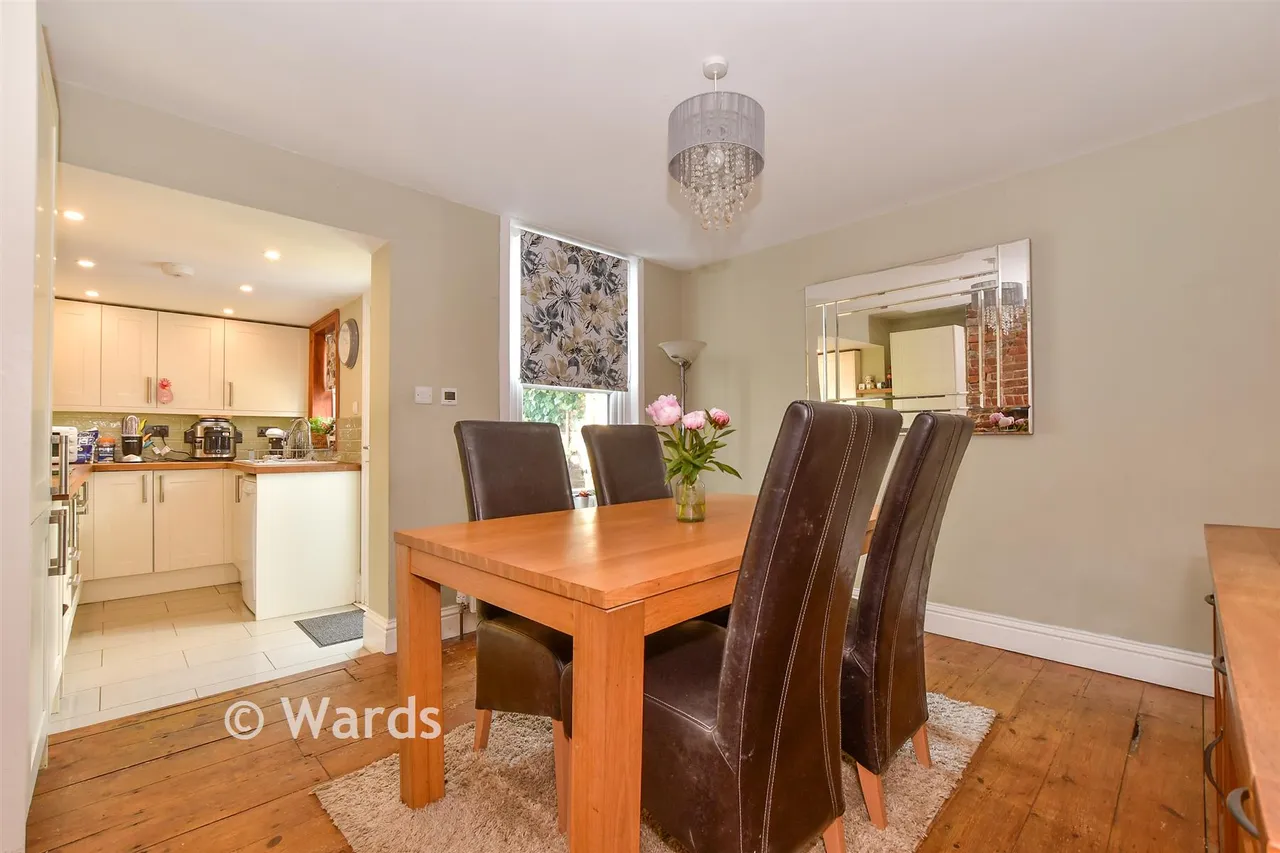 St. John's Road, Faversham, ME13, photo 3