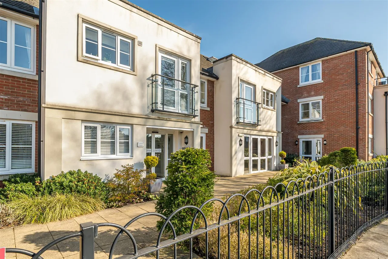 Lonsdale Road, Formby, L37, photo 15