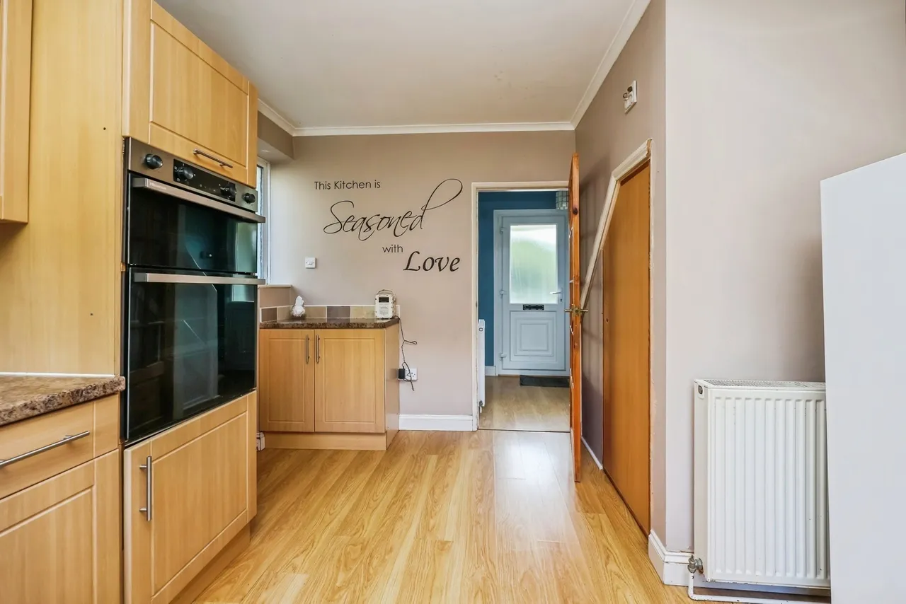 Farnborough Road, Nottingham, Nottinghamshire, NG11, photo 6