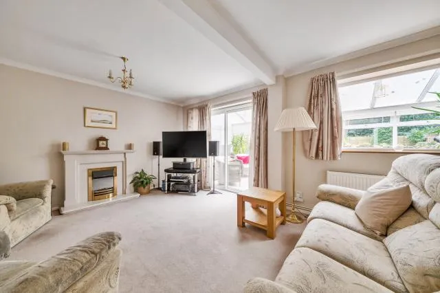 Regent Way, Frimley, GU16, photo 2