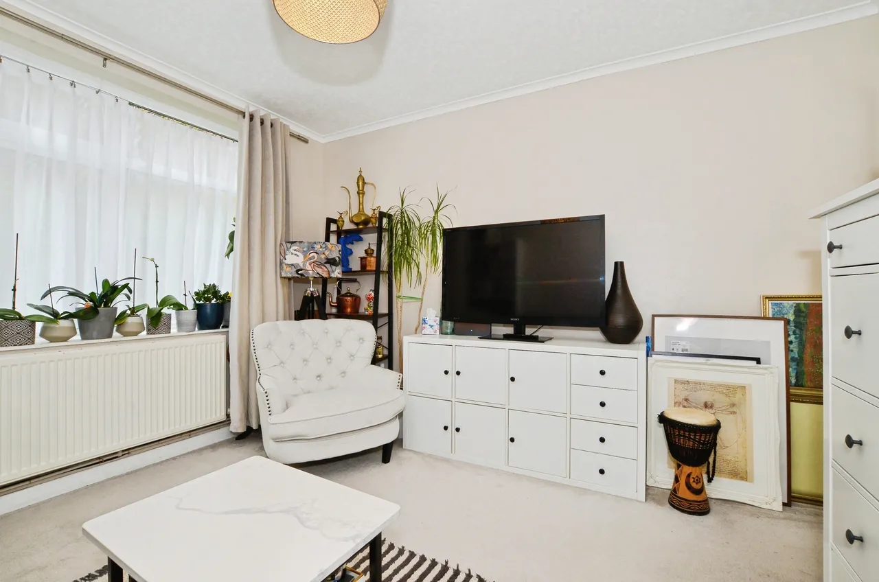 Oxhey Drive, Watford, WD19, photo 3