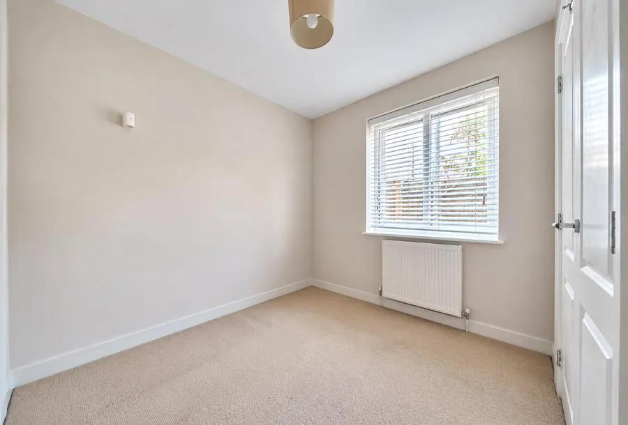 Ladbroke Road, Redhill, RH1, photo 8