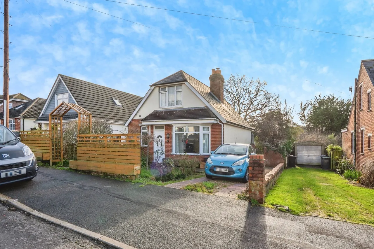 2 bed house for sale, Rowlands Avenue, Waterlooville, PO7