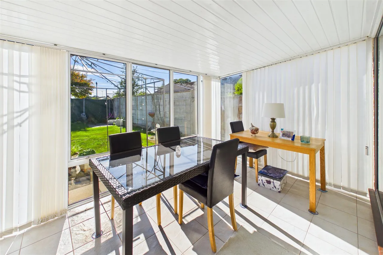 Valley Close, Holton, IP19, photo 11