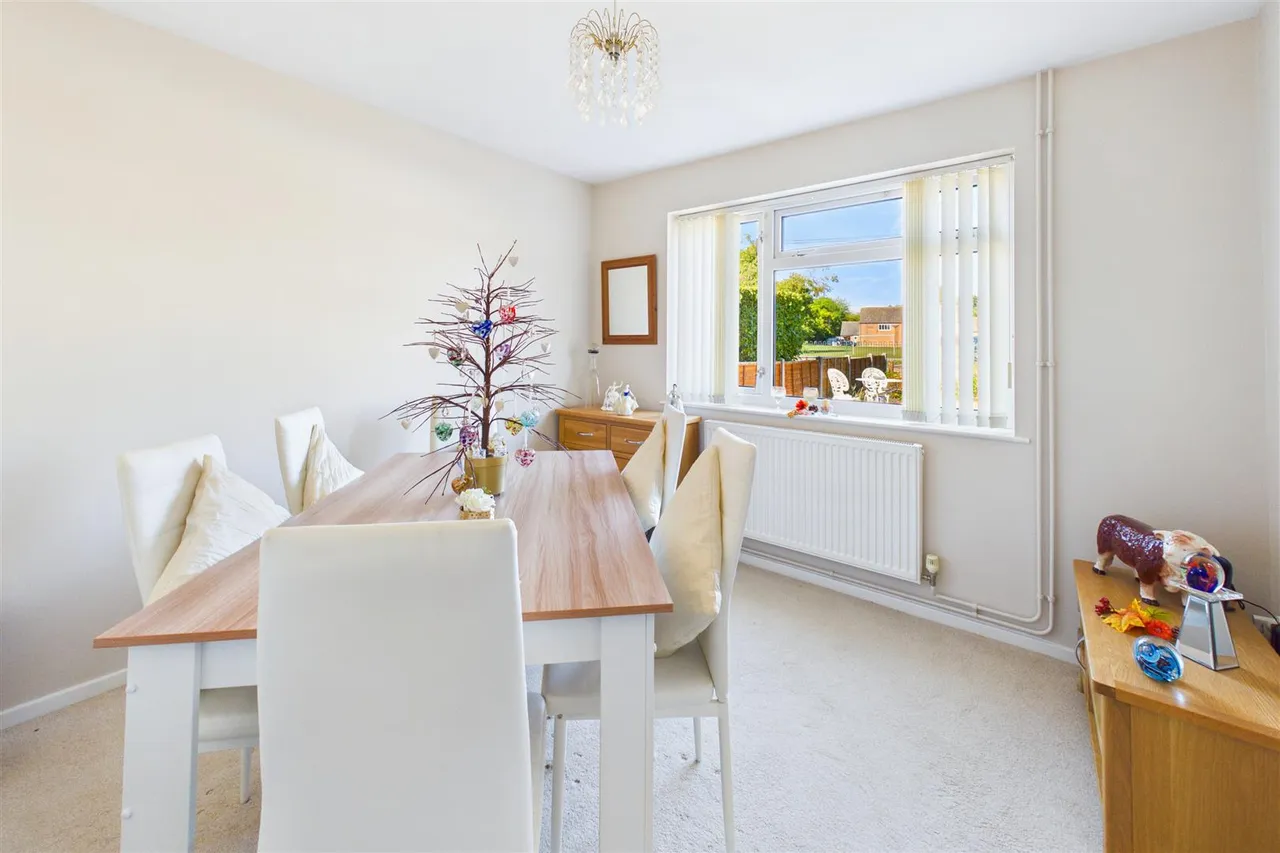 Valley Close, Holton, IP19, photo 5