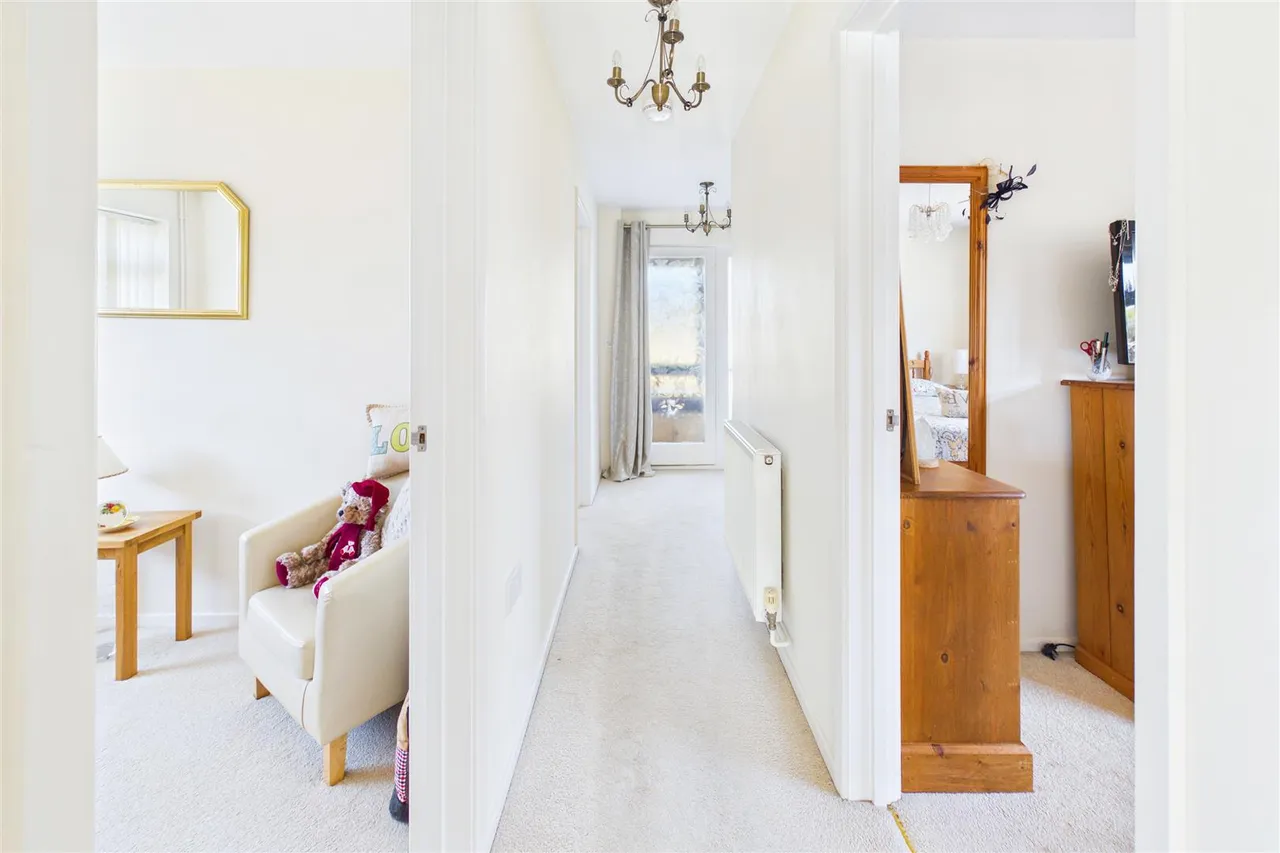 Valley Close, Holton, IP19, photo 2