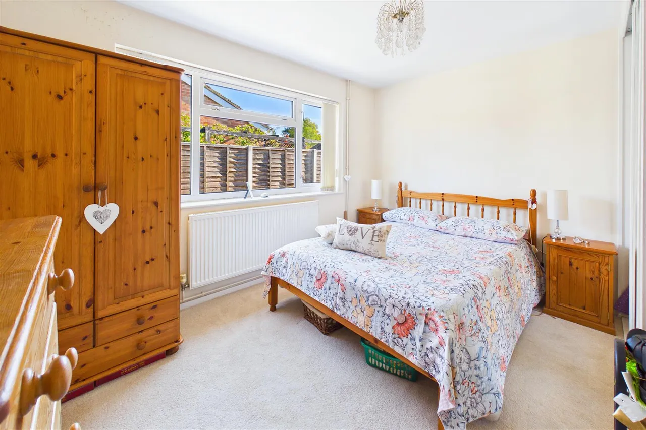 Valley Close, Holton, IP19, photo 4