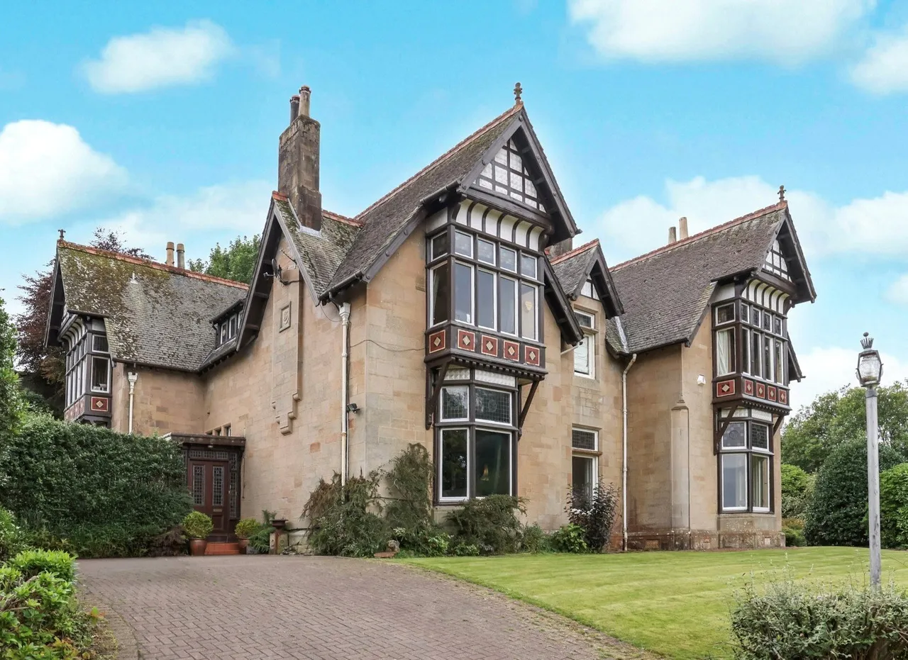 4 bed house for sale — Kilbarchan Road, Bridge of Weir, PA11