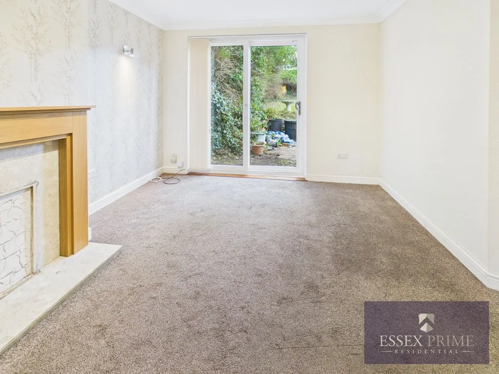 Aylesbury Crescent, Birmingham B44 0DY, photo 7