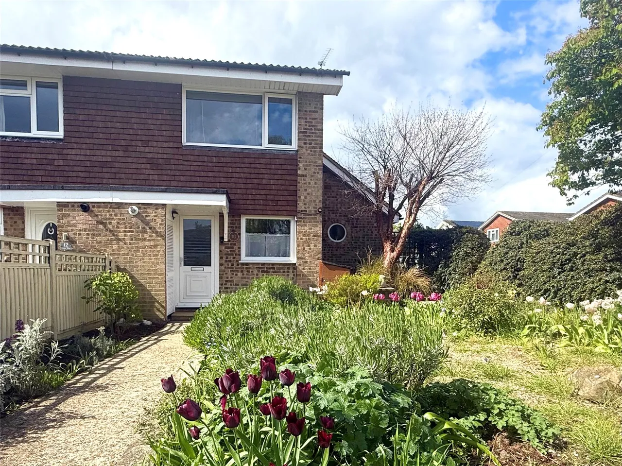 2 bed house for sale — Colne Way, Ash, Guildford, Surrey, GU12 6LZ