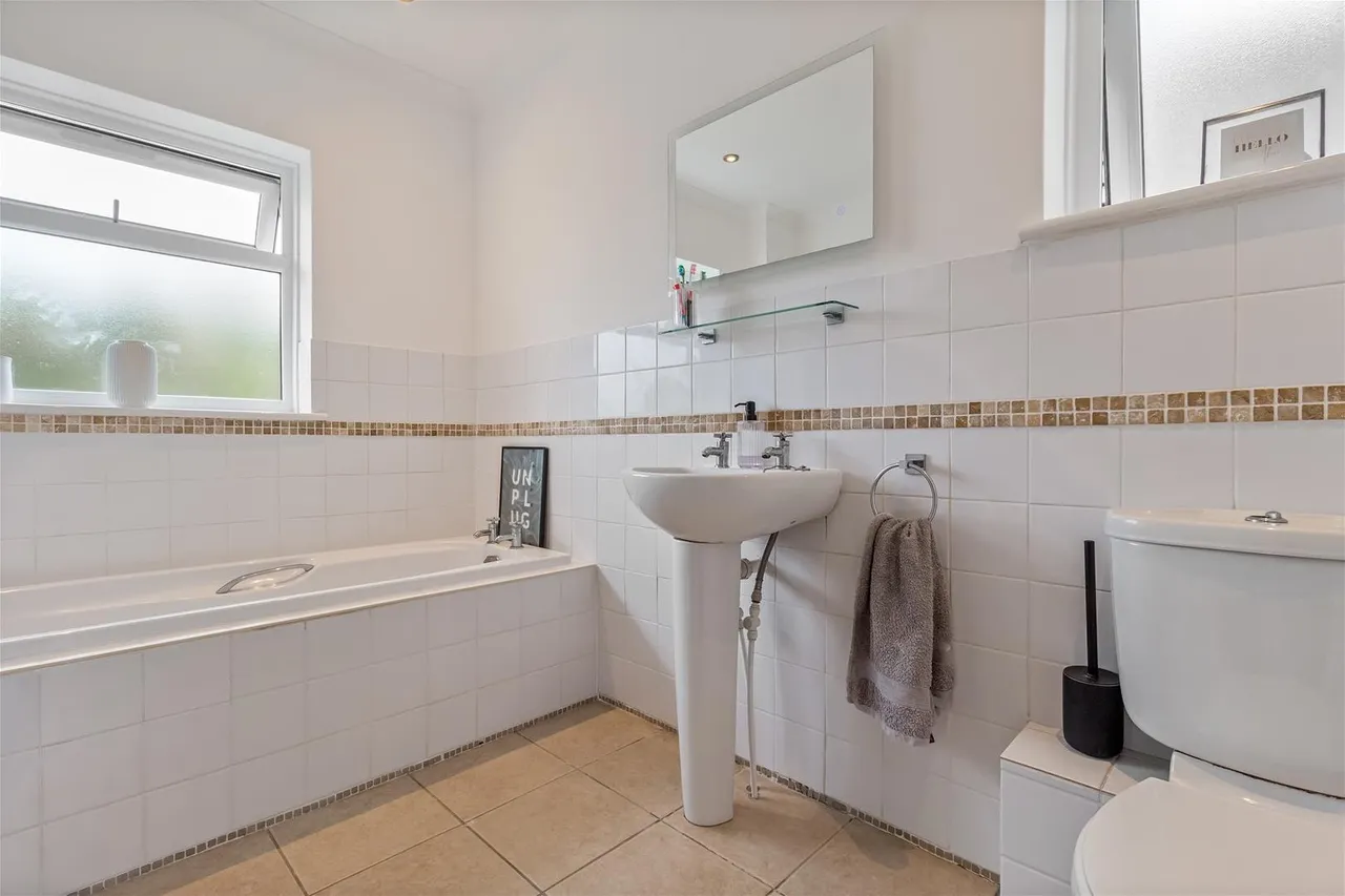 Angus Road, Goring-By-Sea, Worthing, photo 11