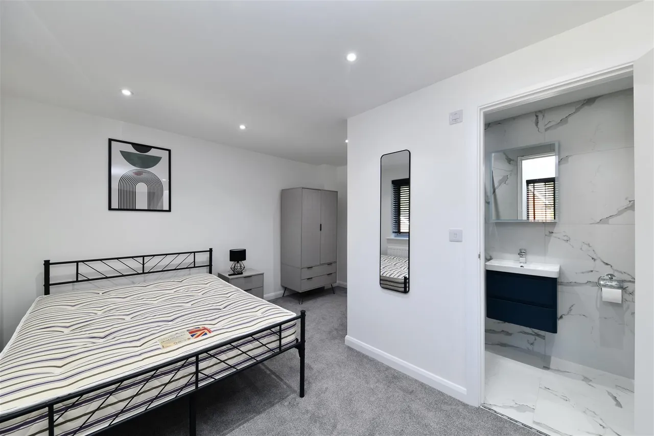Benbroke Place, Stevenage, Herts, SG1 6GR, photo 2