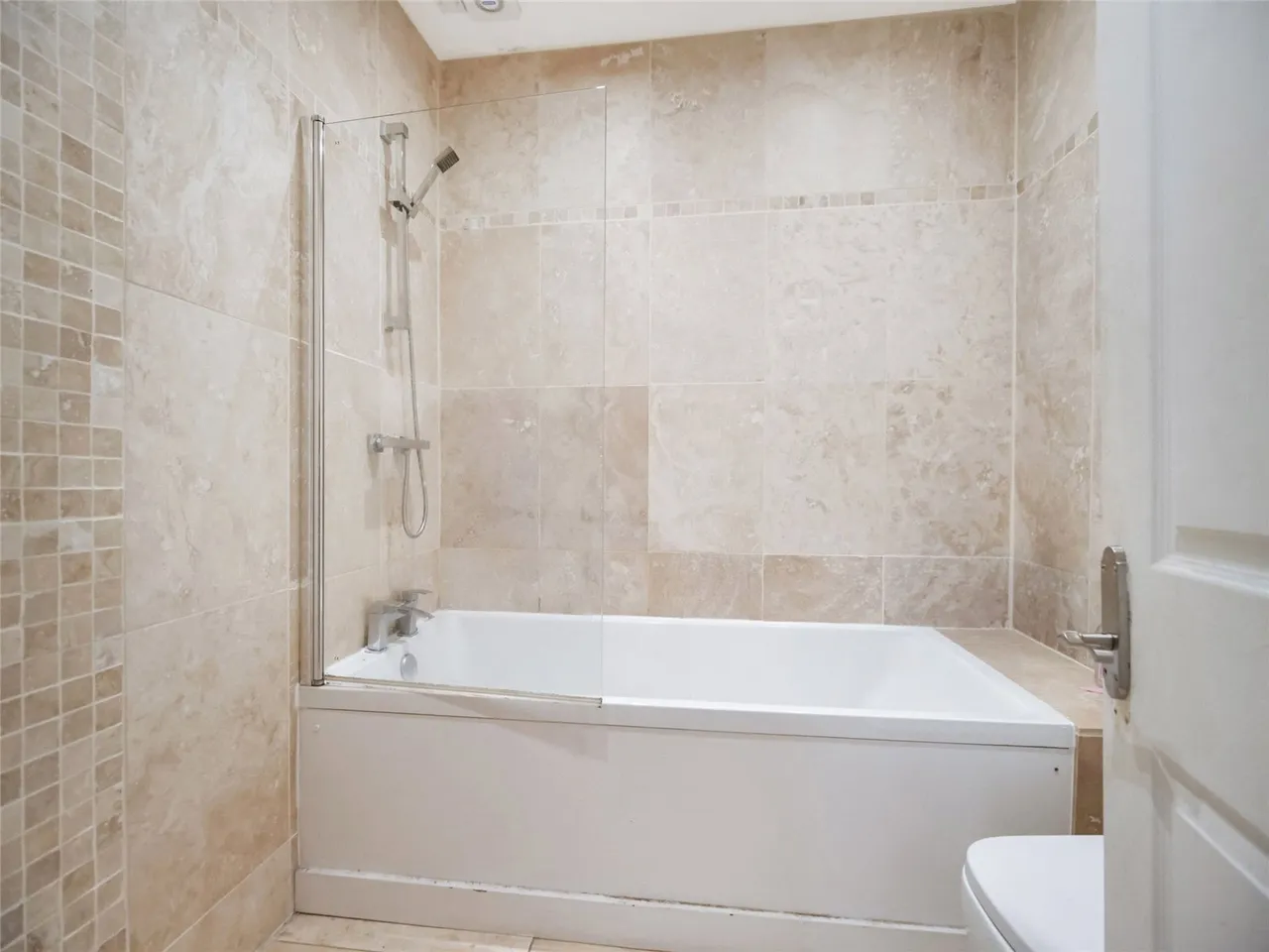 Kirkintilloch Road, Bishopbriggs, Glasgow, East Dunbartonshire, G64, photo 6