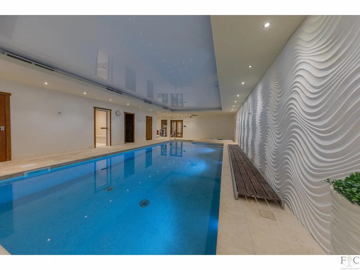 Stoughton Drive South, Leicester, LE2, photo 27
