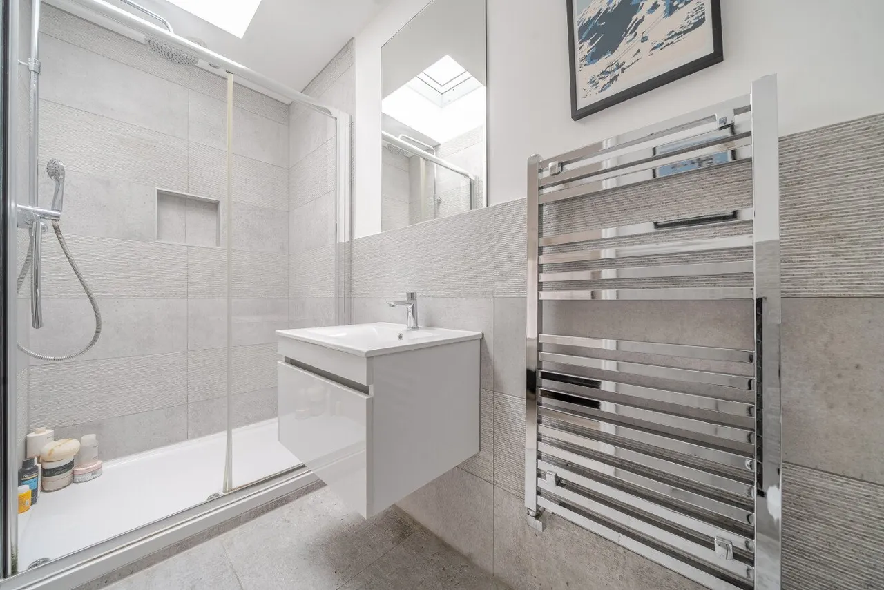 Yukon Road, London, SW12, photo 5