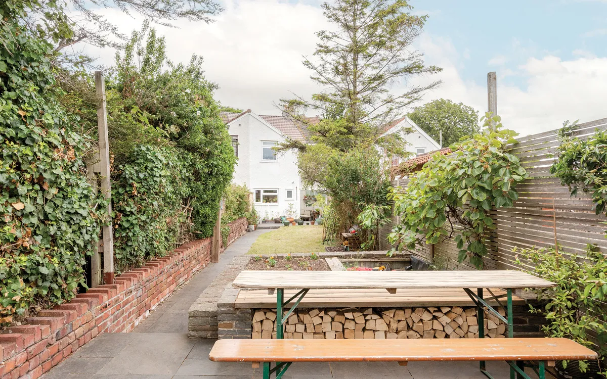 Downend Road, Bristol, BS16, photo 2