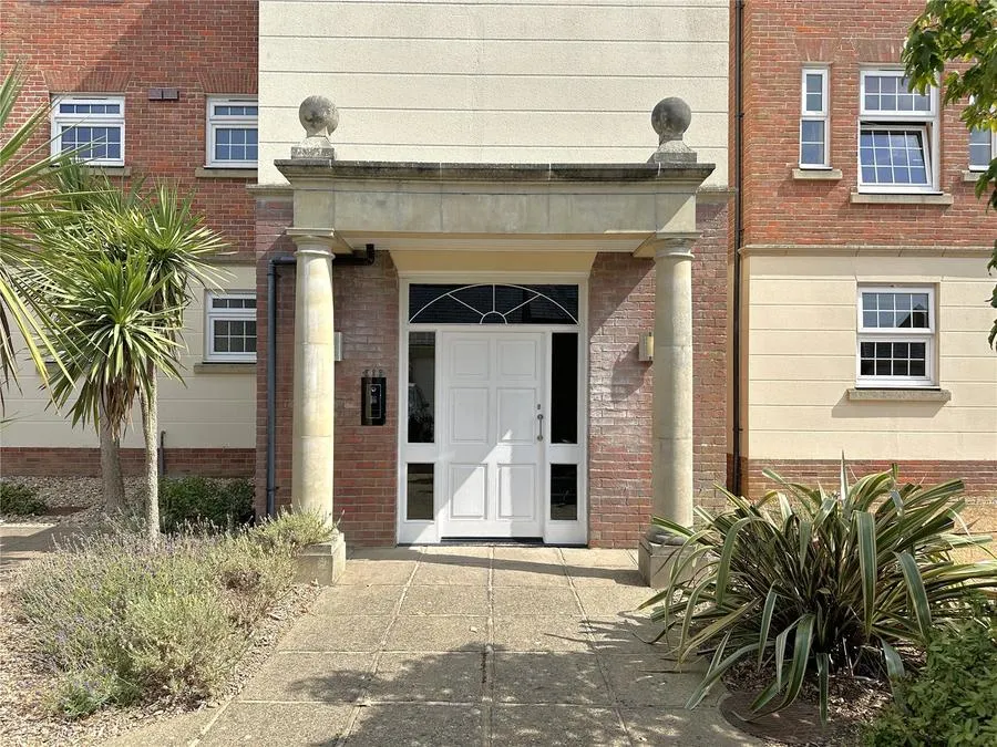 Christchurch Place, Eastbourne, BN23, photo 17