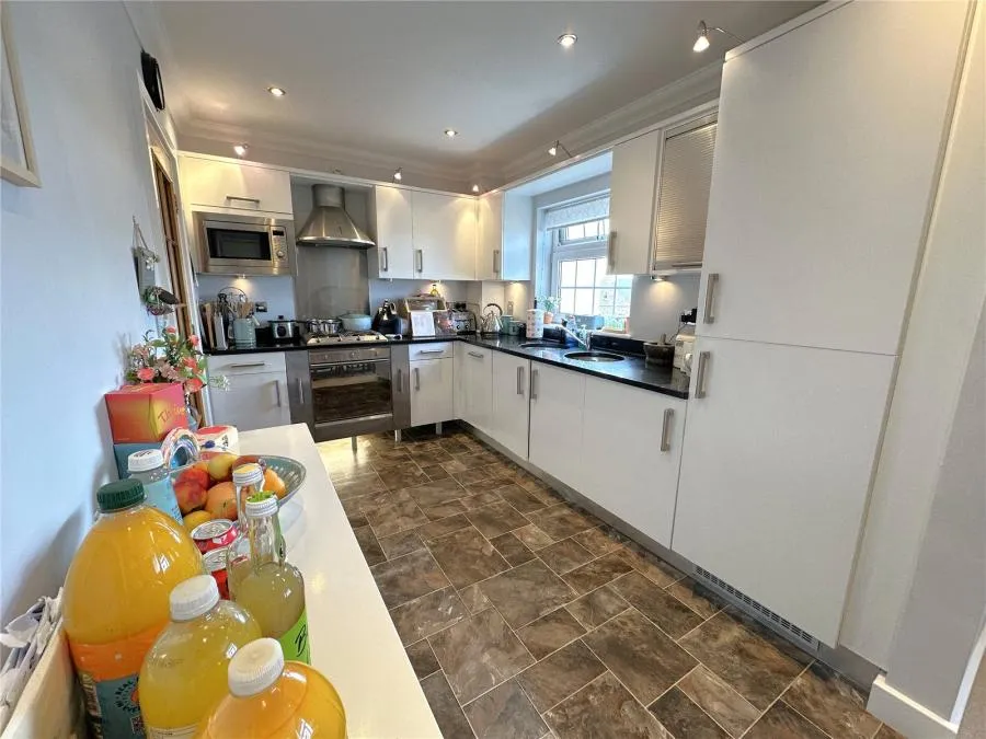 Christchurch Place, Eastbourne, BN23, photo 8