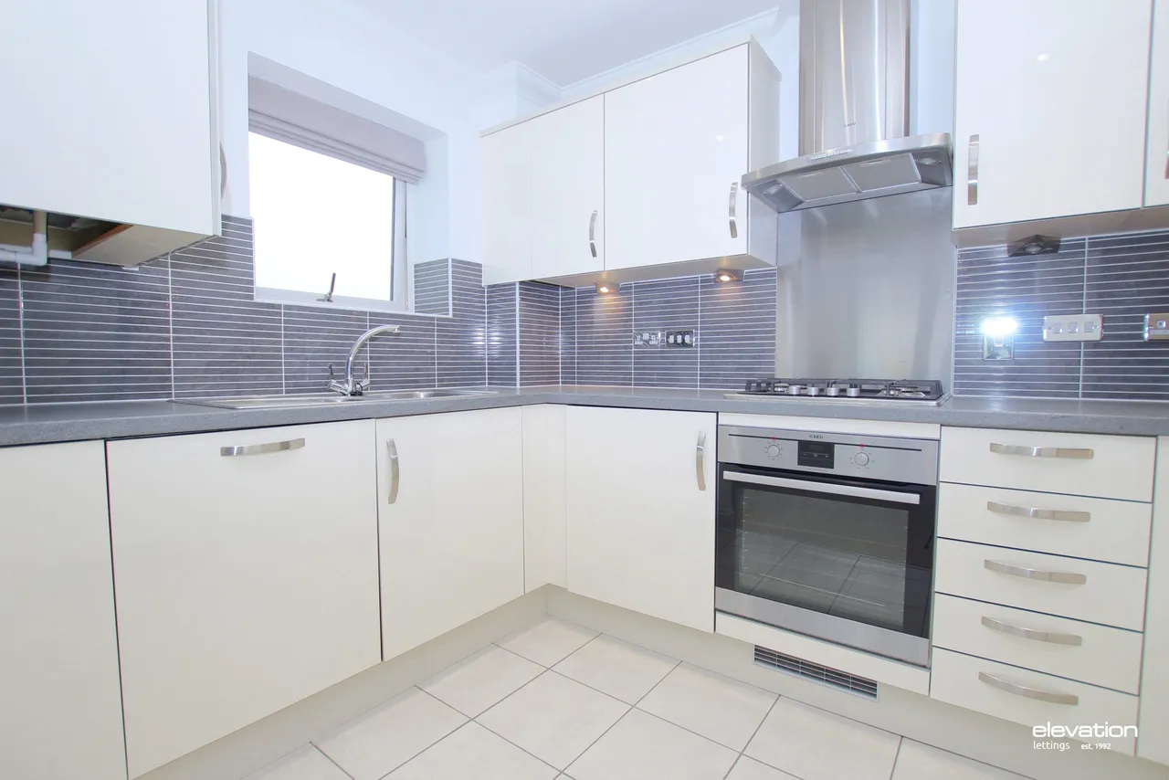 2 bed flat for sale — Flat 4 Tiltman Lane, 3 Tiltman Lane, Milton Keynes, Bletchley, MK3 6FJ