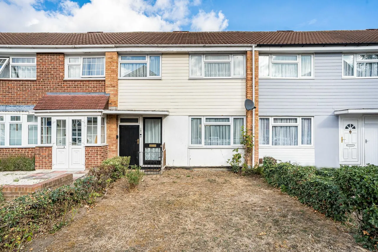 3 bed house for sale, Dendridge Close, Enfield, EN1