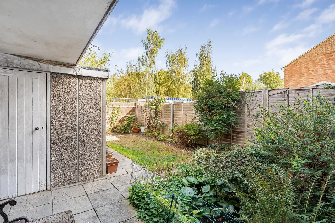 Dendridge Close, Enfield, EN1, photo 16