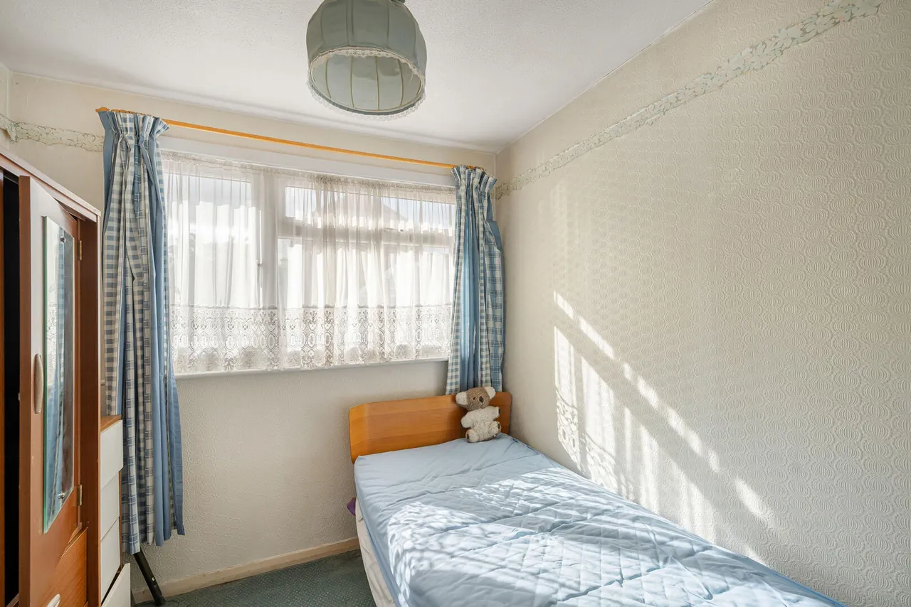 Dendridge Close, Enfield, EN1, photo 14