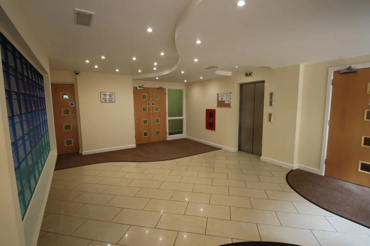 Bowman Lane, Leeds, LS10, photo 9