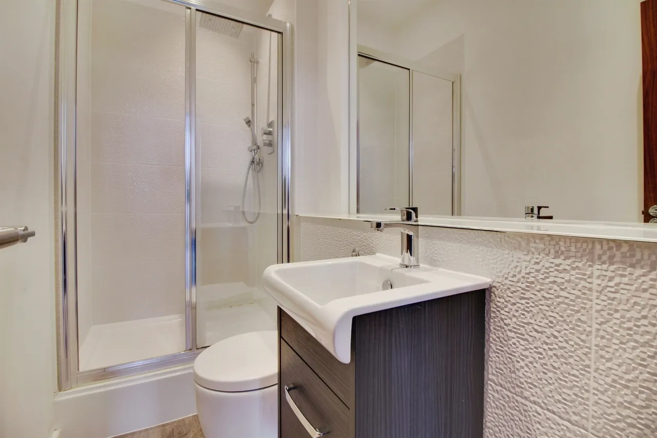 Mundells, Welwyn Garden City, photo 7