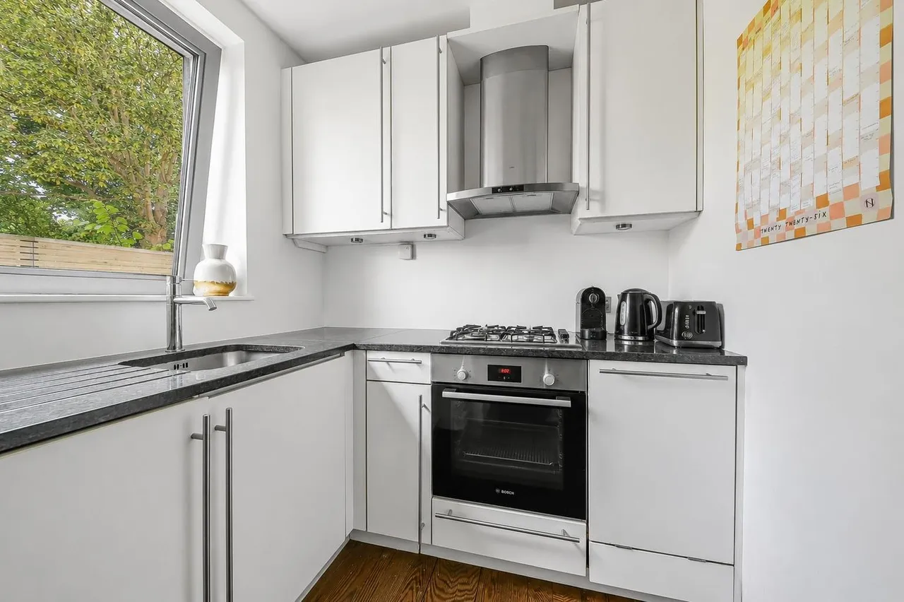 Haverstock Hill, Belsize Park, London NW3 2AY, photo 4