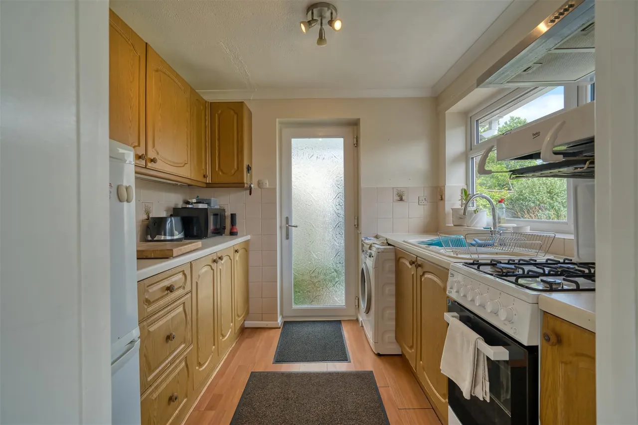 Lammas Close, Gillingham, photo 4