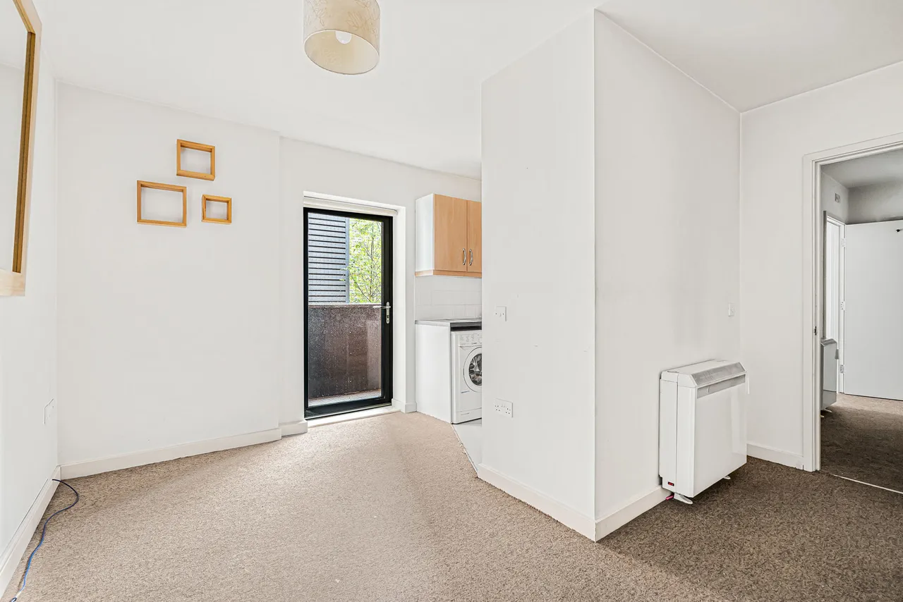 London Road, London, SW16, photo 2