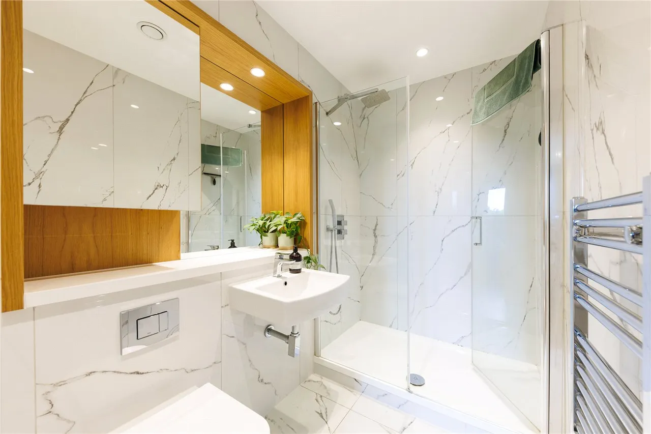 Plough Lane, London, SW17, photo 6