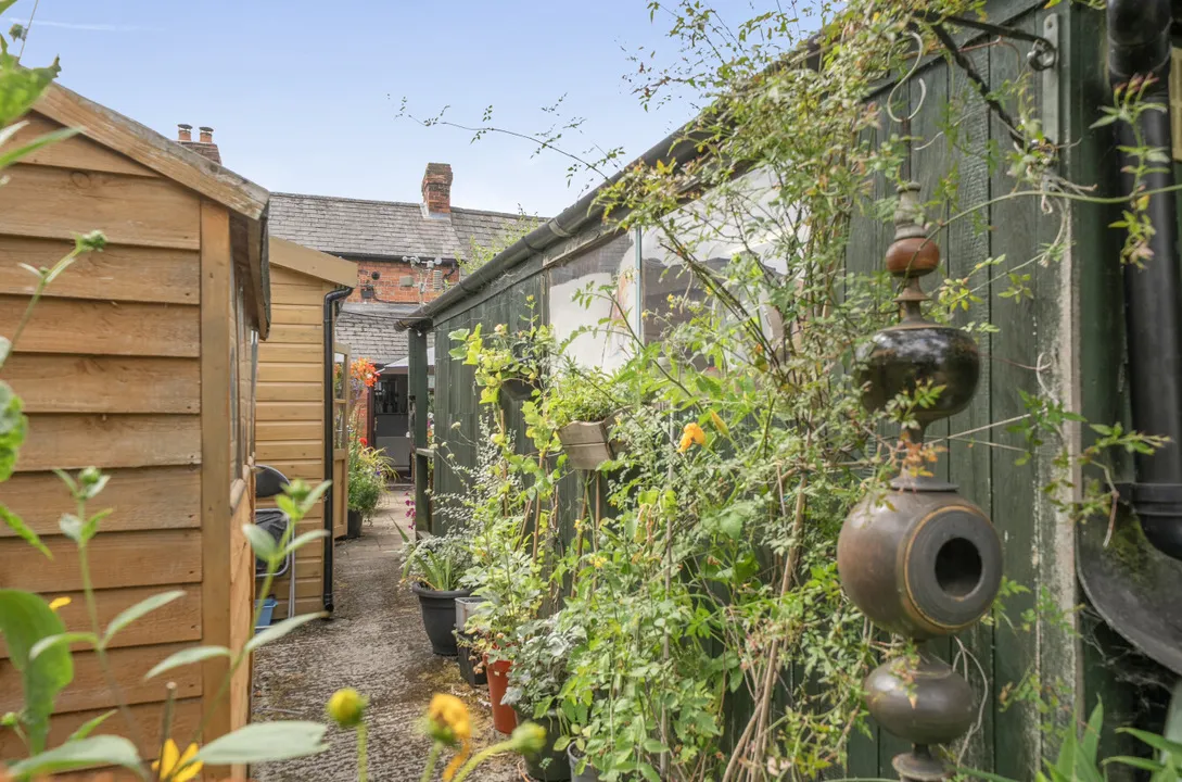 Walnut Tree Cottage, Lyonshal, photo 22