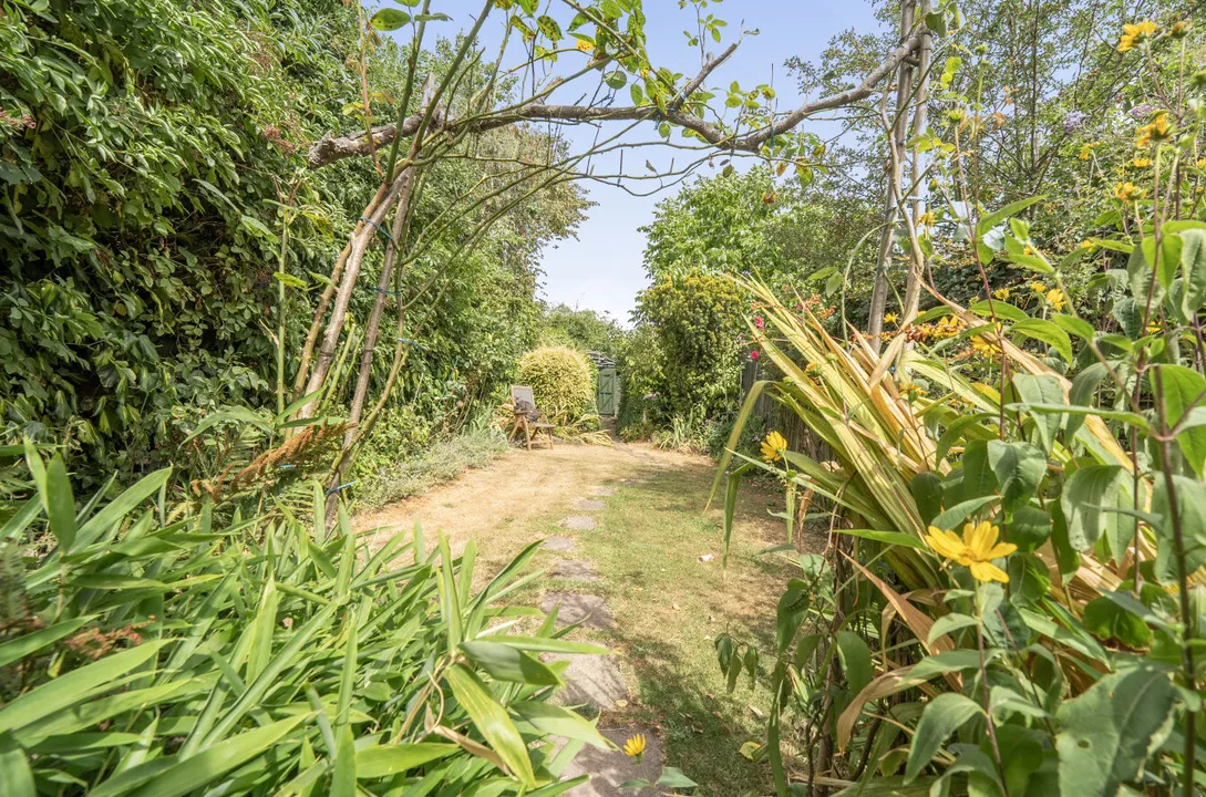 Walnut Tree Cottage, Lyonshal, photo 16