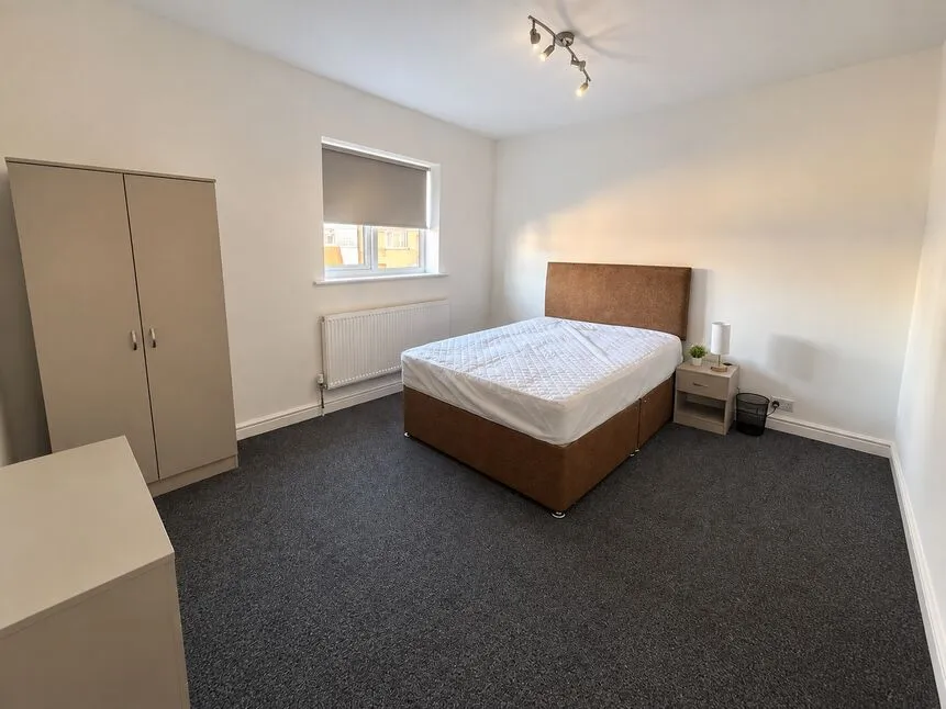 1 bed property to rent — Patrick Street, Grimsby, Lincolnshire, DN32
