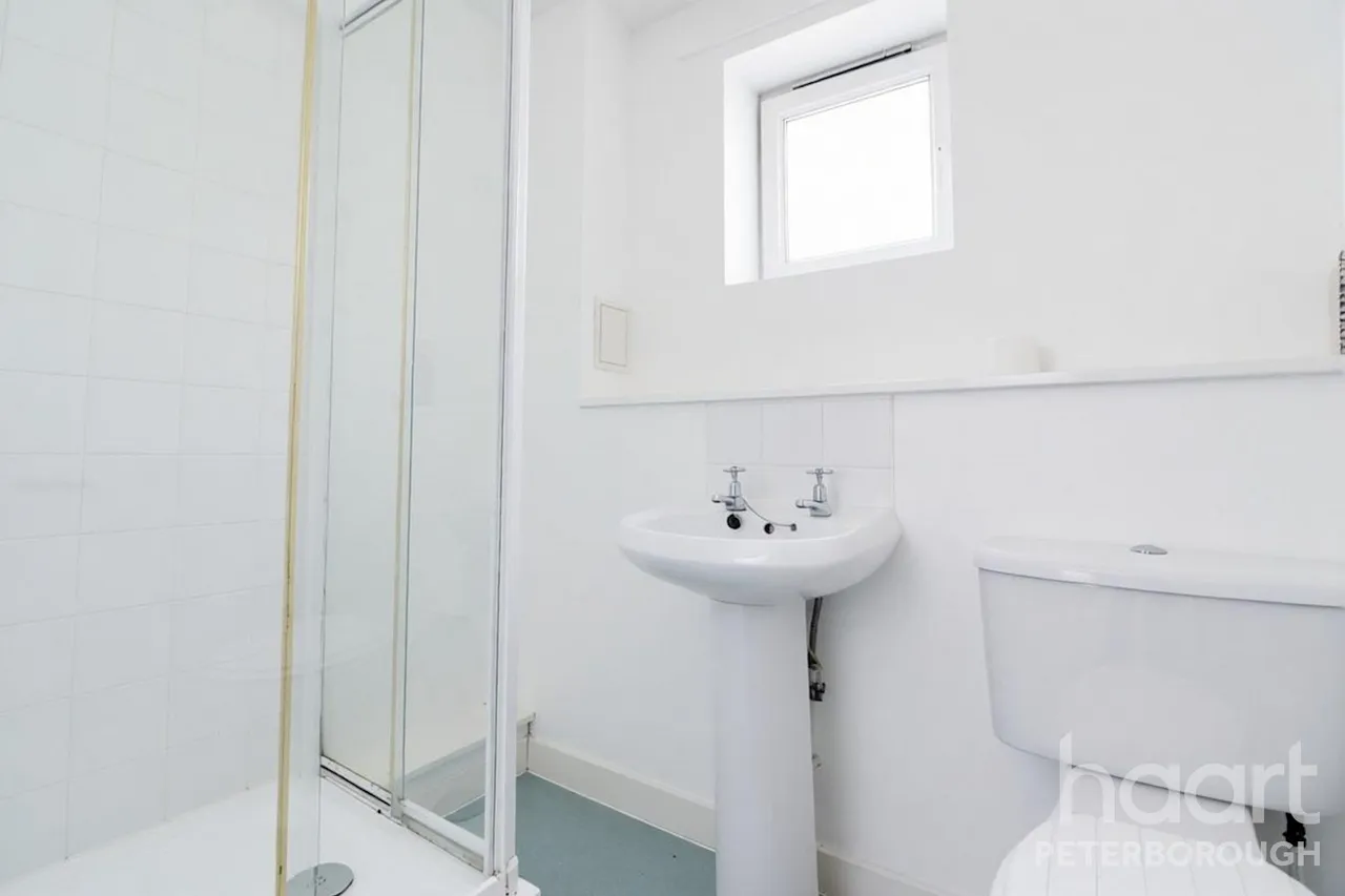 Eagle Way, PE7, photo 12