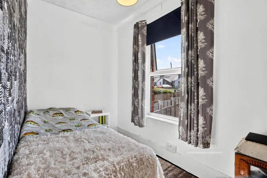 Albany Road, Newport, PO30, photo 13