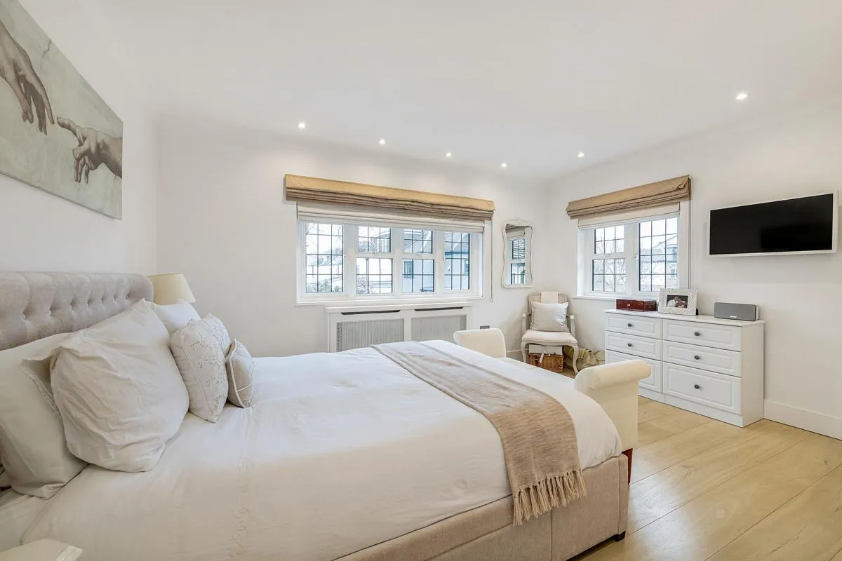 Parke Road, London, SW13, photo 27