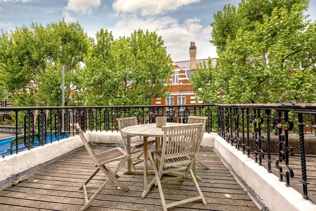 Cheniston Gardens, London, W8, photo 15