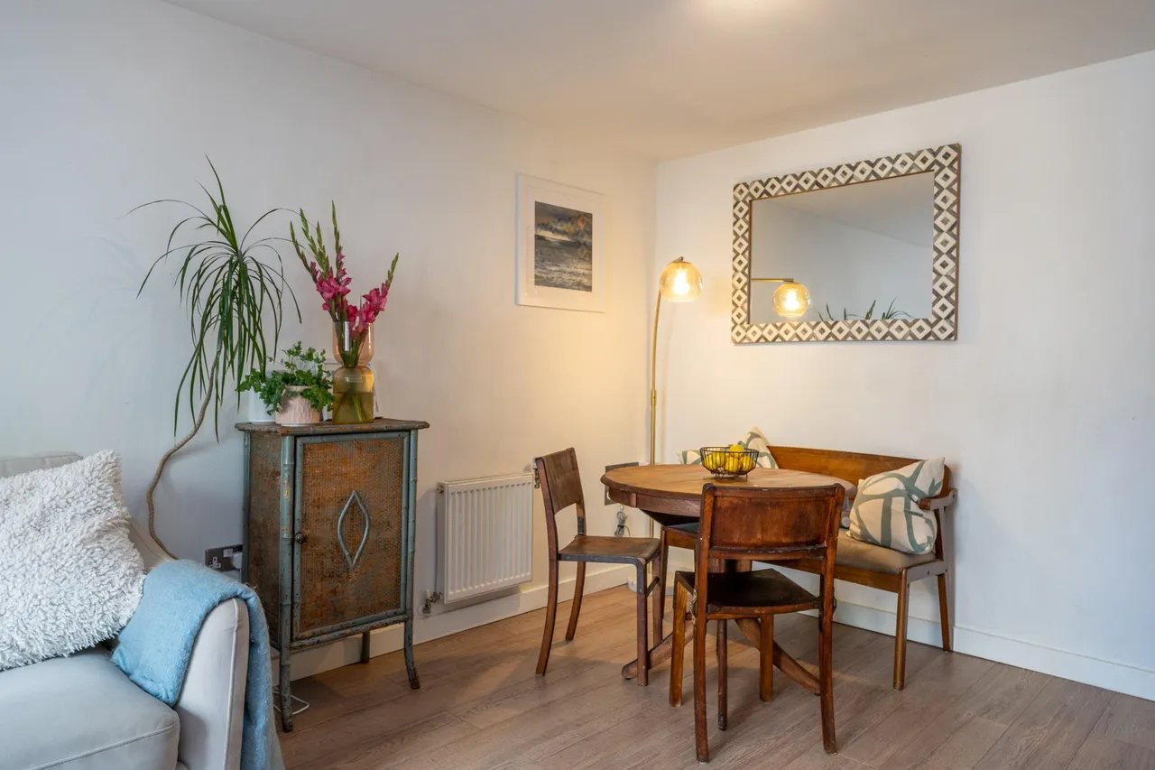 Princes Close, London, N4, photo 8