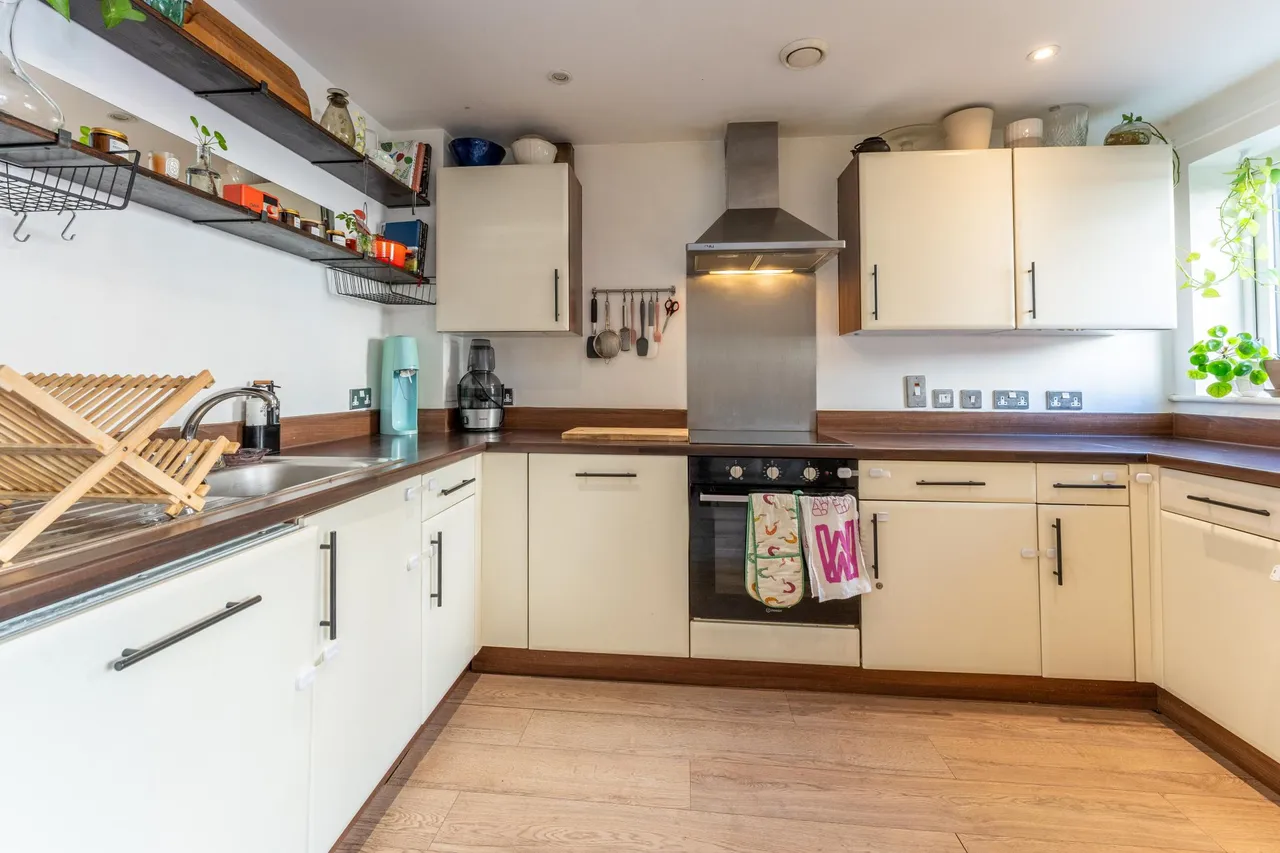 Princes Close, London, N4, photo 12