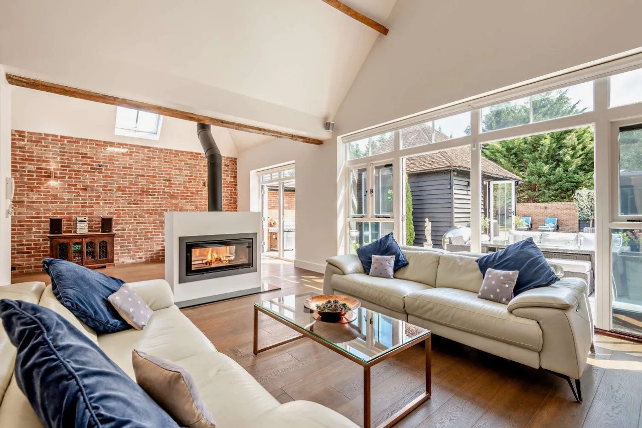 Ifield Farm, Shorne Ifield Road, Shorne, Kent, DA12 3HE, photo 5
