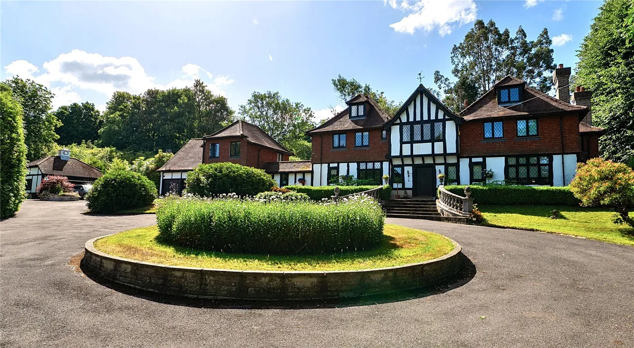 7 bed house for sale — Newtons Hill, Hartfield, East Sussex, TN7 4DH
