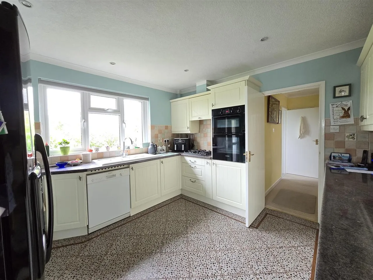 Bath Road, Sturminster Newton DT10 1ED, photo 12